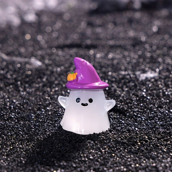 Noothes Halloween Decorations Ghost Figurine, Cute Finger Design Resin Statue for Indoor Mantel Shelf & Tabletop Decor, Durable Whimsical Halloween Decor for Families with Kids