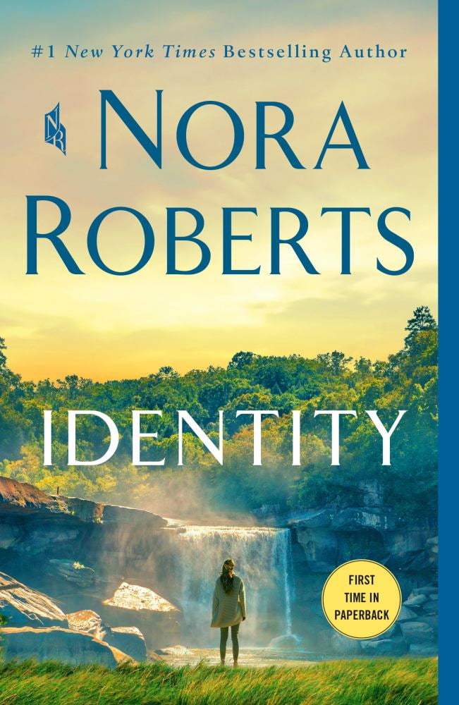 Nora Roberts: Identity: A Novel (Paperback)