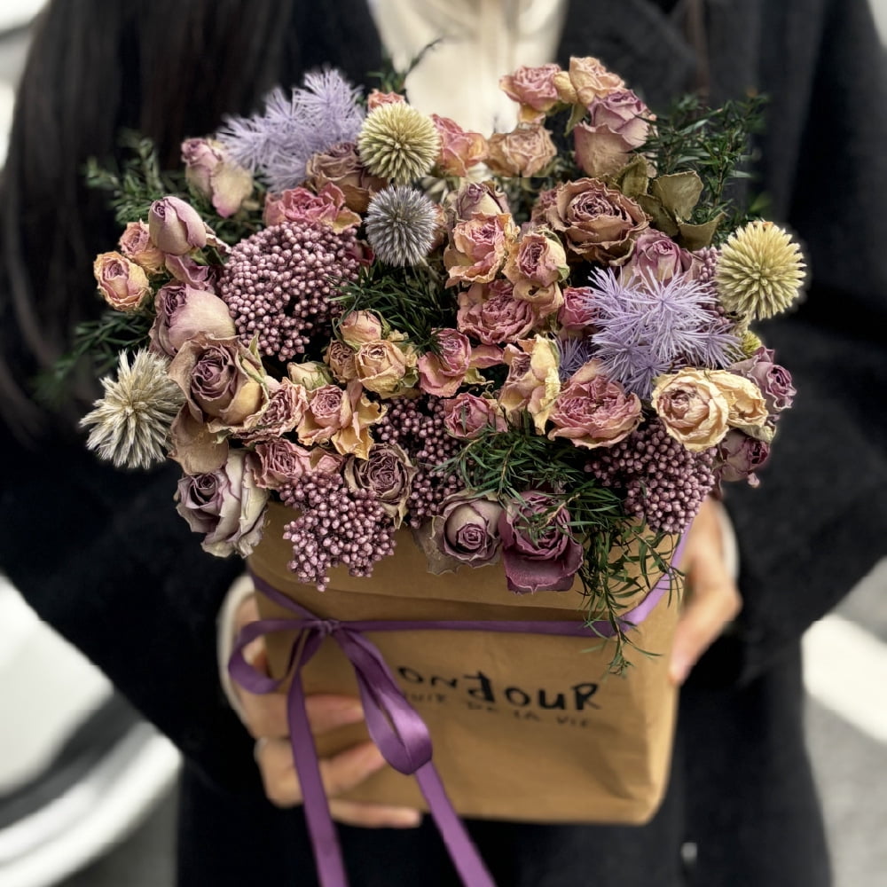 Nordic Dried & Preserved Flower Hug Bag, Yellow/Purple Real Rose, Living Room Decor, Valentine's Day & Birthday Gift