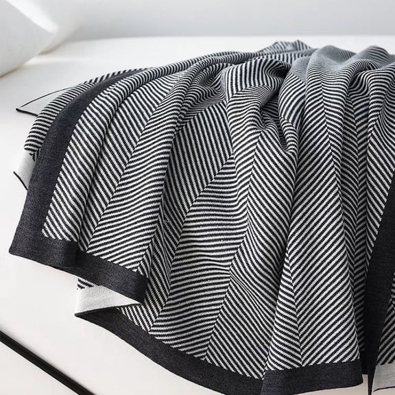 Nordic Simple Wind Knitted Wave Design New Line Knitted Blanket