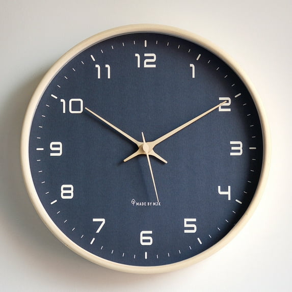 Nordic Solid Wood Simplicity Wall Clock Living Room Home Decorate Clock Mute Clock Japanese Style Fashion Modern Light Luxury Creative Clock
