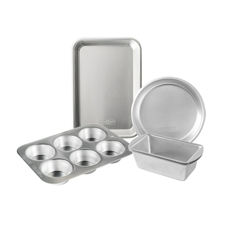 https://i5.walmartimages.com/seo/Nordic-Ware-5-Piece-Aluminum-Air-Fry-and-Compact-Oven-Bakeware-Set-Silver_ec06742b-57c0-4614-ac64-0aa4a45f885f.cc56b1975f052a6903879f372655edf9.jpeg?odnHeight=768&odnWidth=768&odnBg=FFFFFF