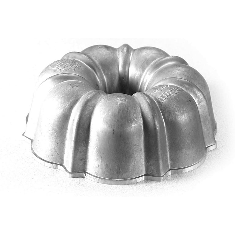 Vintage Miniature Small Silver Fluted Tube Aluminum Bundt Cake Pan, 4  inches