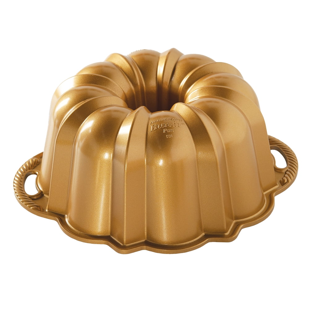 Nordic Ware Toffee Blossom Bundt Pan with Bundt Keeper - Sam's Club