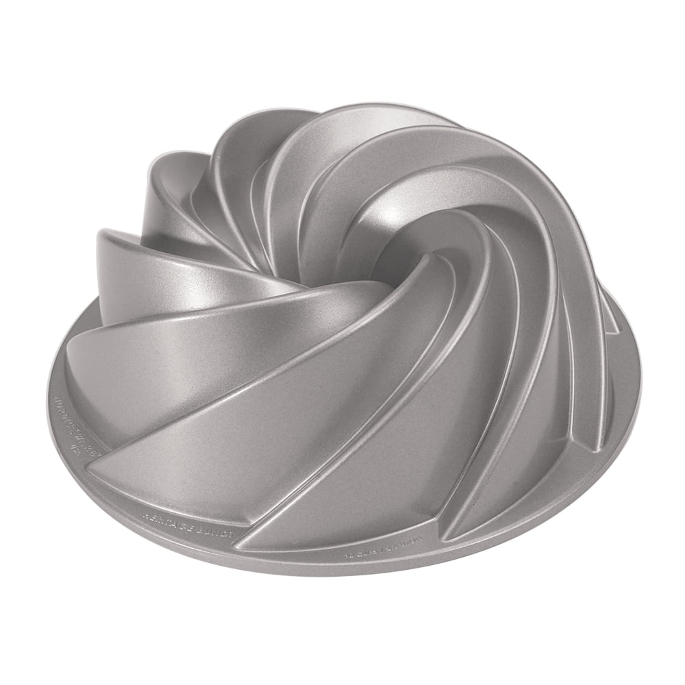 Nordic Ware Nonstick Cast Aluminum Anniversary Bundt® Pan