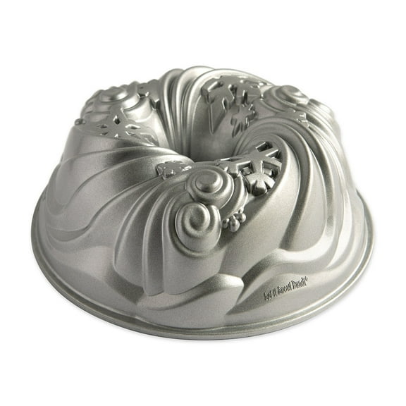 Nordic Ware Let It Snow Bundt Pan