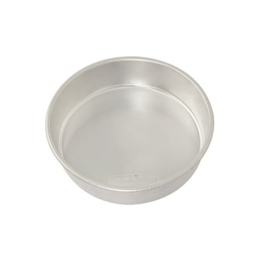 Nordic Ware Naturals 9" Aluminum Round Layer Cake Pan, Silver