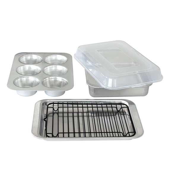 Nordic Ware Naturals® Compact Ovenware 5 Piece Bakeware Set