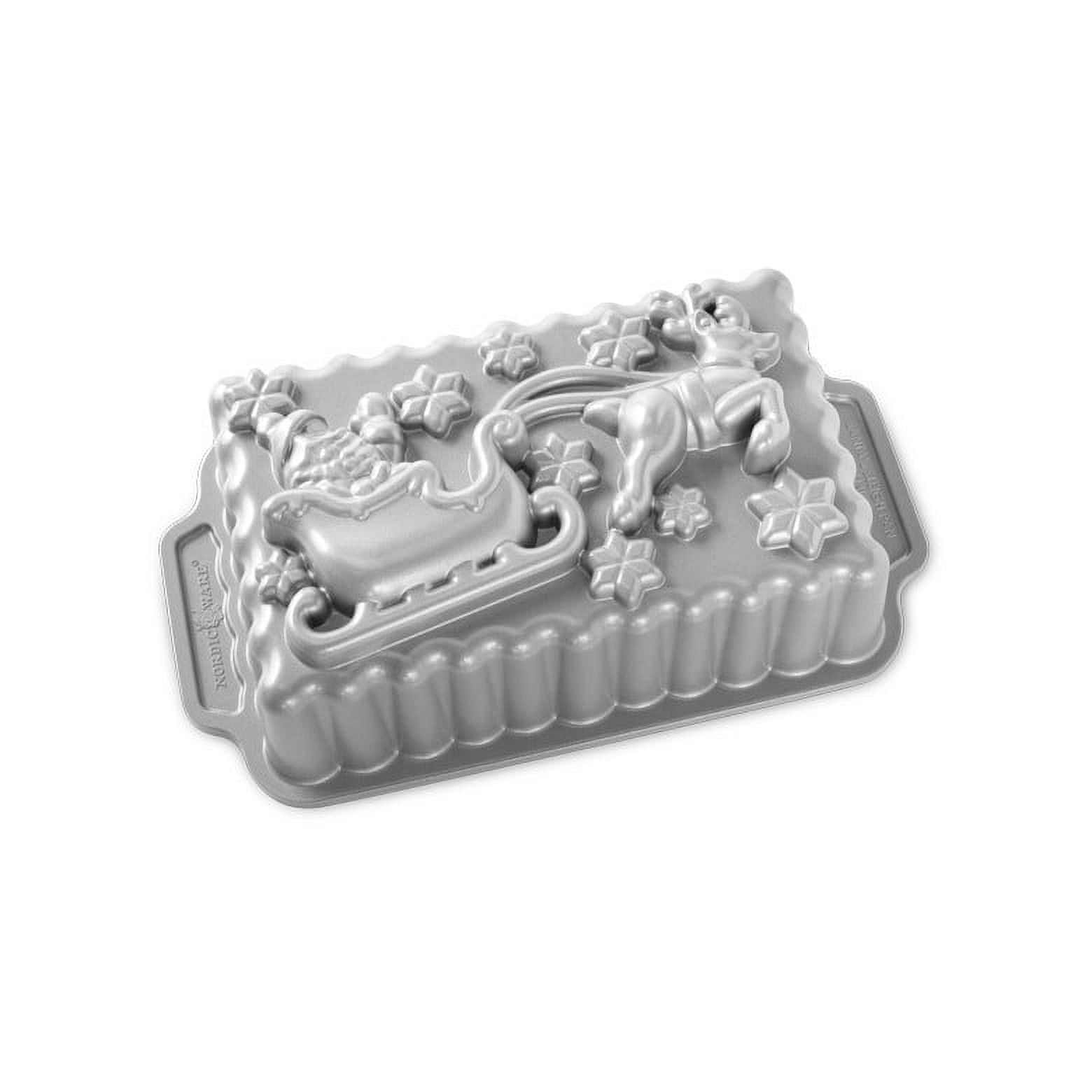 Santa's Sleigh Silver Aluminum Non-Stick Loaf Pan