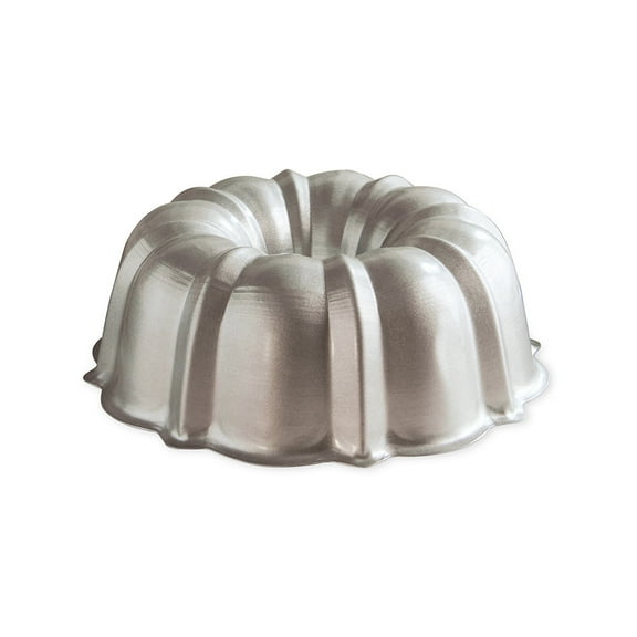 Nordic Ware Treat 12 Cup Bundt Pan