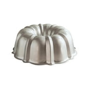 Nordic Ware Treat  12 Cup Bundt  Pan