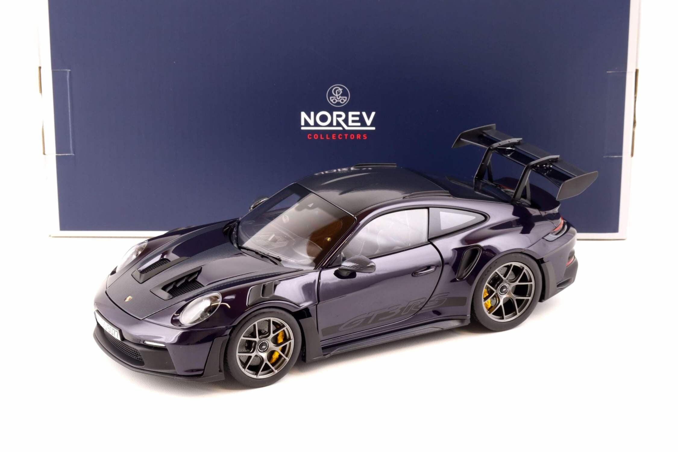 Norev Porsche 911 992 GT3 RS Weissach Pkg Viola Metallic 1 Norev Porsche 911 992 GT3 RS Weissach Pkg Viola Metallic 1