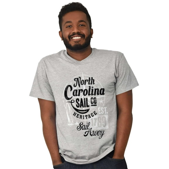 North Carolina Outer Banks Souvenir Men's Graphic T Shirt Tees Brisco Brands S