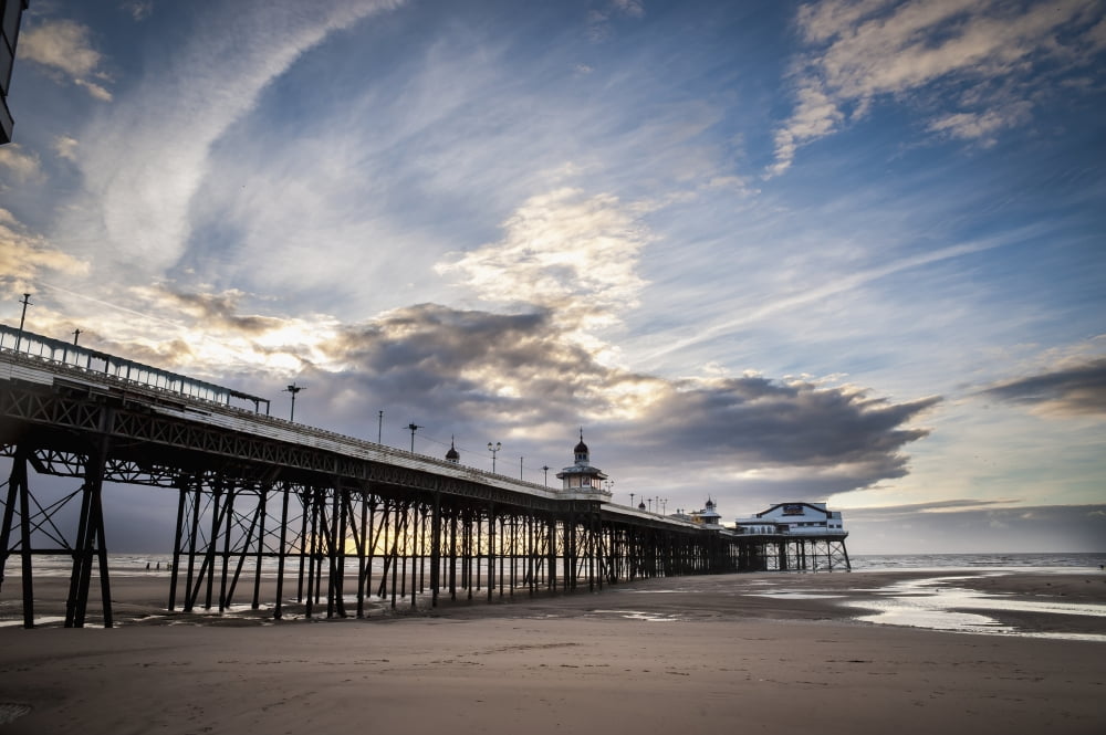 North Pier Blackpool Lancashire England Canvas Art - Dosfotos  Design Pics (17 x 11)