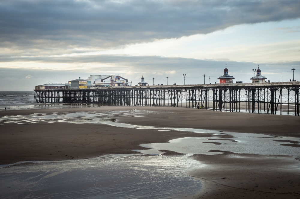 North Pier Blackpool Lancashire England Canvas Art - Dosfotos Design Pics (17 x 11)