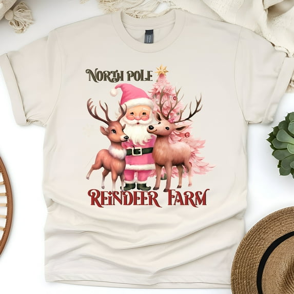 North Pole Reindeer Farm T-Shirt | Santa and Reindeer Graphic Tee, Natural, Size M
