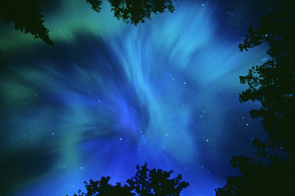 Northern Lights At Tilton Lake Sudbury Ontario Canvas Art - Mike Grandmaison Design Pics (17 x 11)
