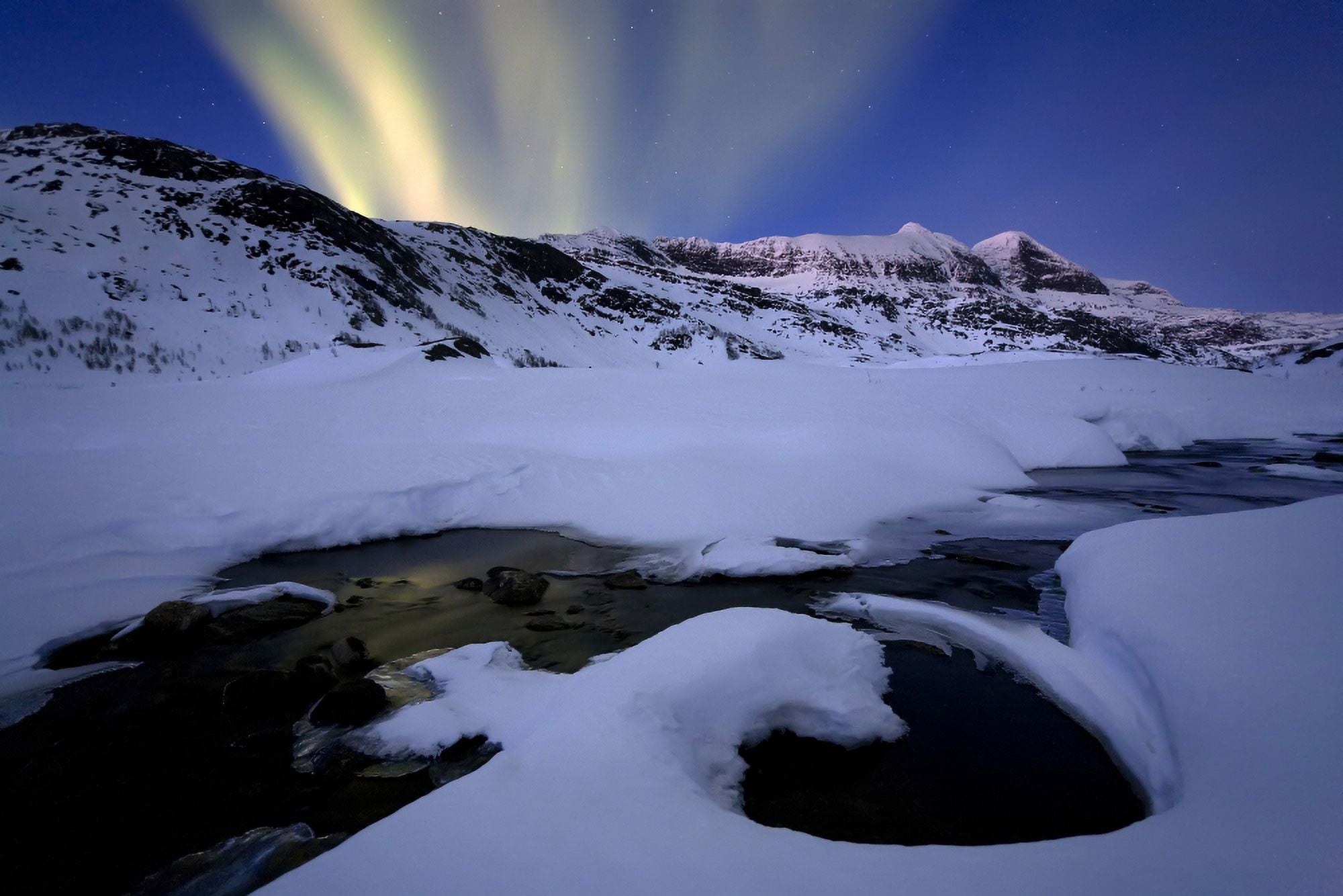 Northern Lights in Skittendalen Valley Troms County Norway Canvas Art - Arild HeitmannStocktrek Images (18 x 12)