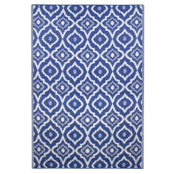 Northlight 4' x 6' Blue and White Geometric Rectangular Outdoor Area Rug