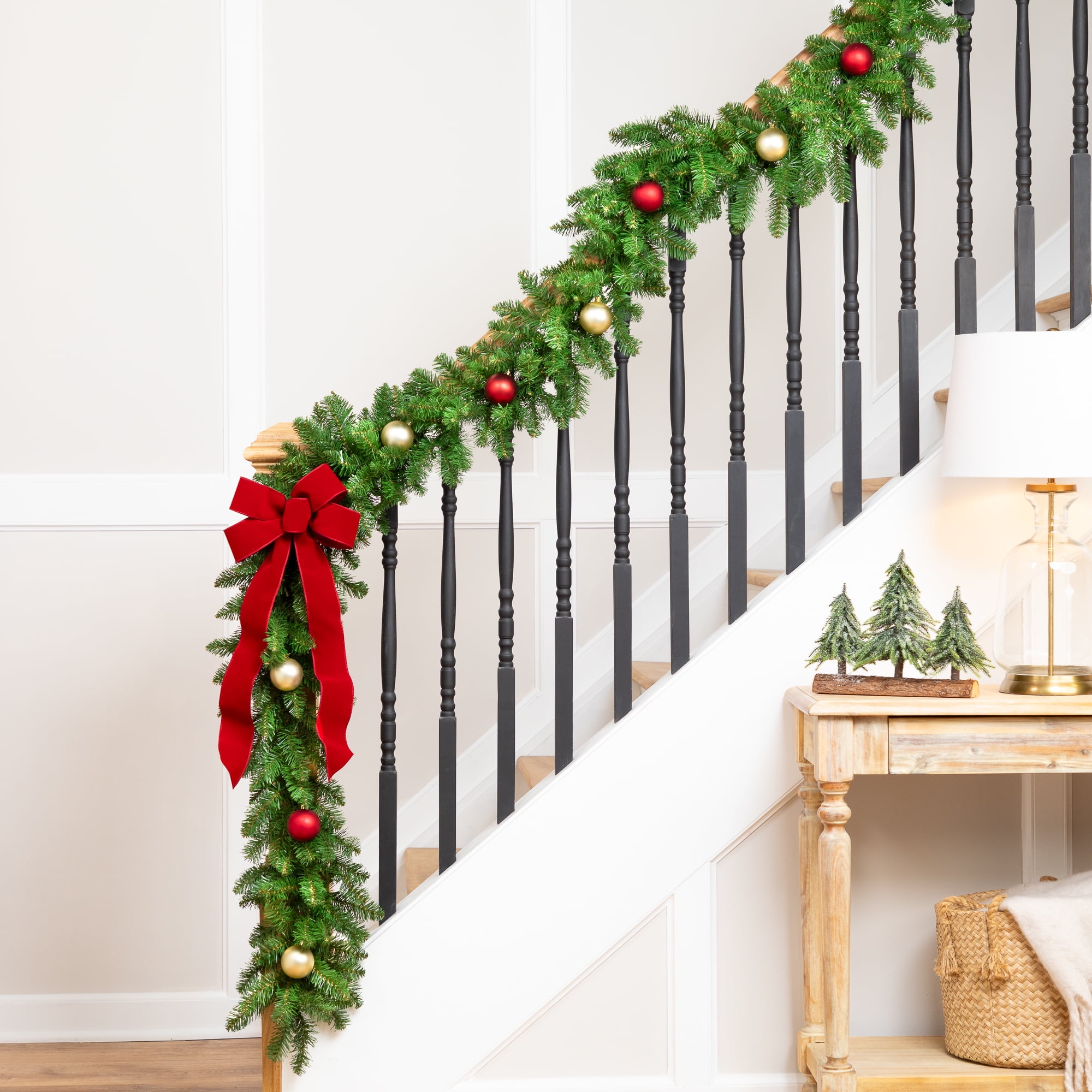 Eastern Pine 9' Green Artificial Christmas Garland