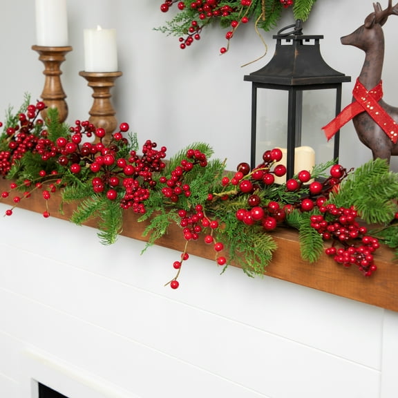 Northlight Cedar, Pine and Berries Artificial Christmas Garland - 5' - Unlit