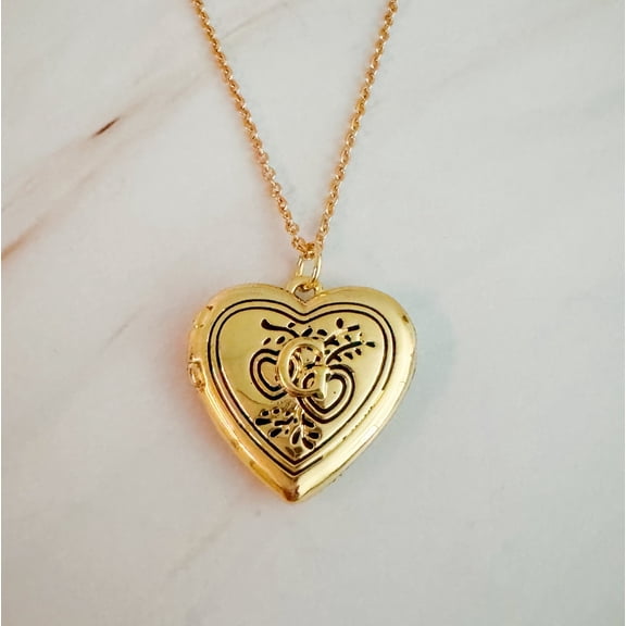 Ellison+Young Nostalgic Heart Initial Open Locket Woman Necklace, 18 inch chain
