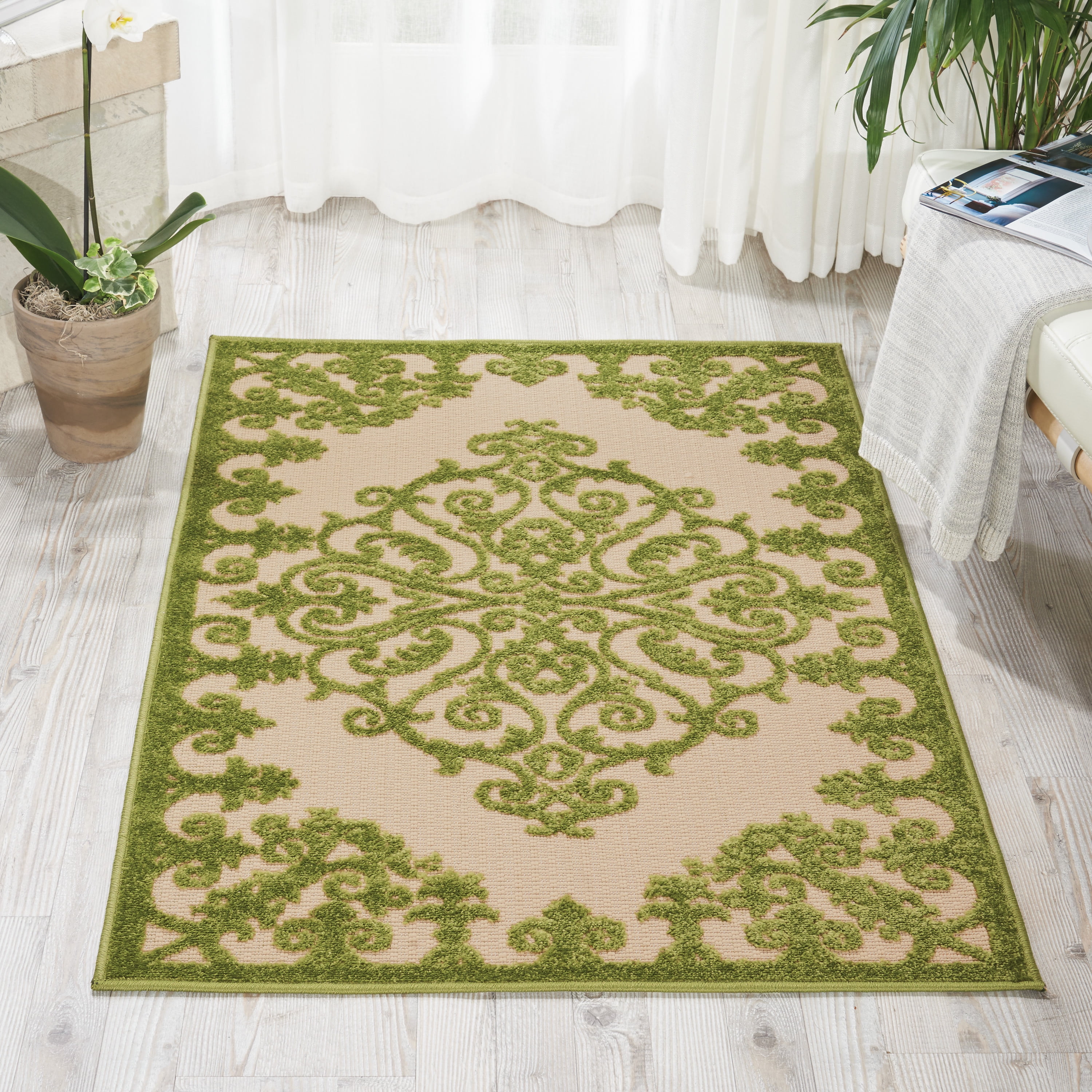 EcoChic Green Vine 32" x 4" Synthetic Rectangular Outdoor Rug