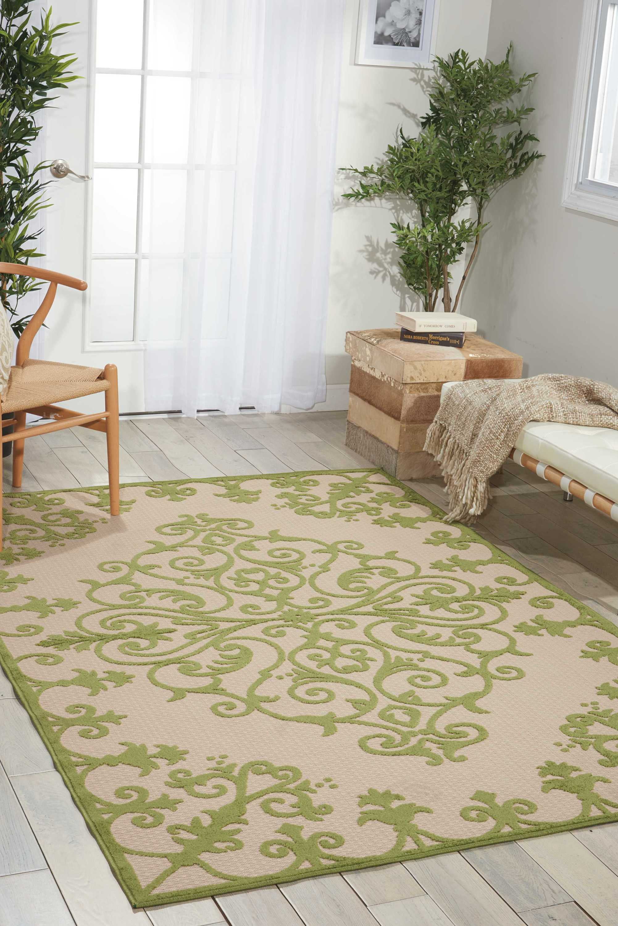 Vibrant Green Scroll Vine 17"x50" Synthetic Indoor/Outdoor Rug