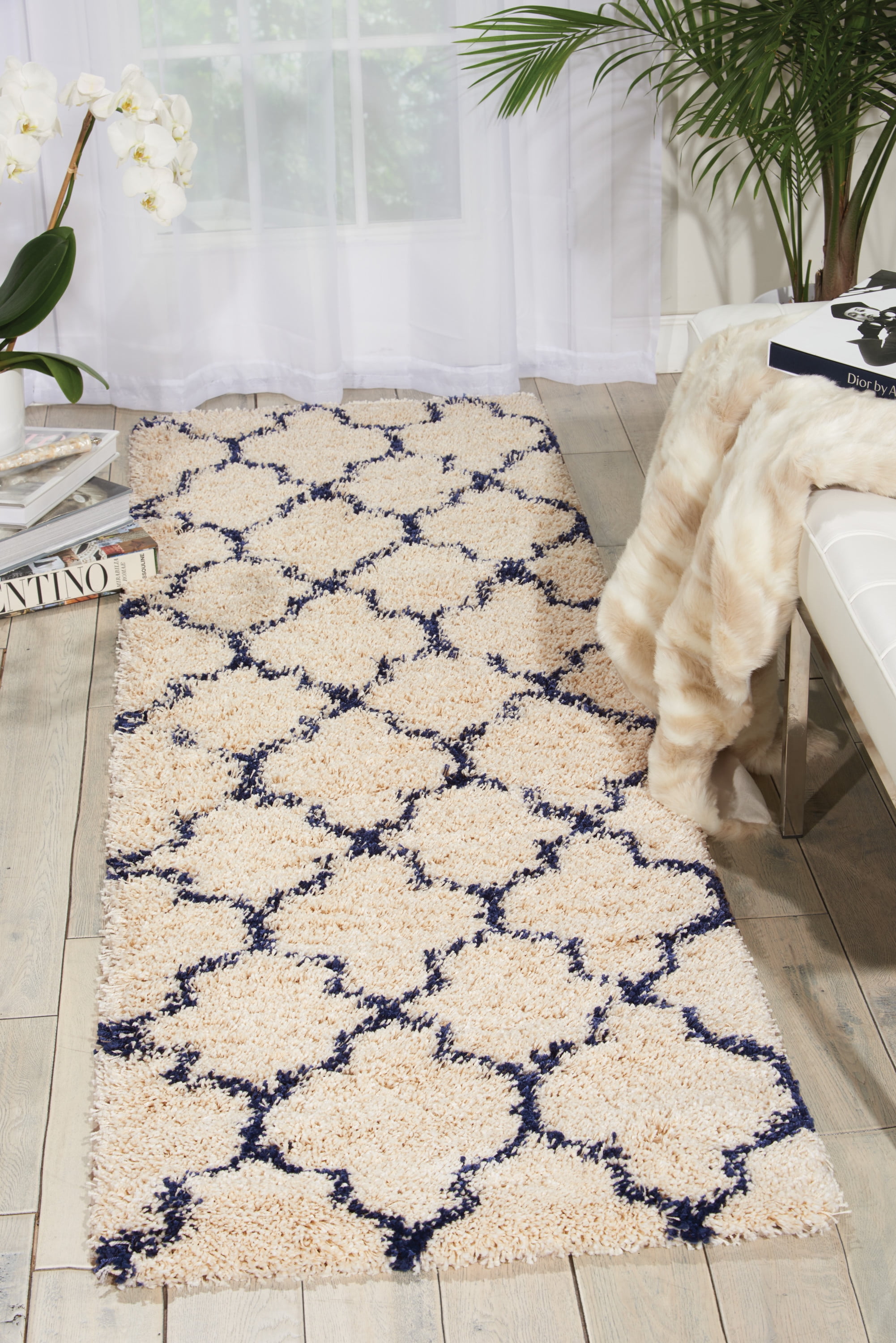 Amore Ivory/Blue Vintage Trellis Shag Runner Rug 2' x 7'