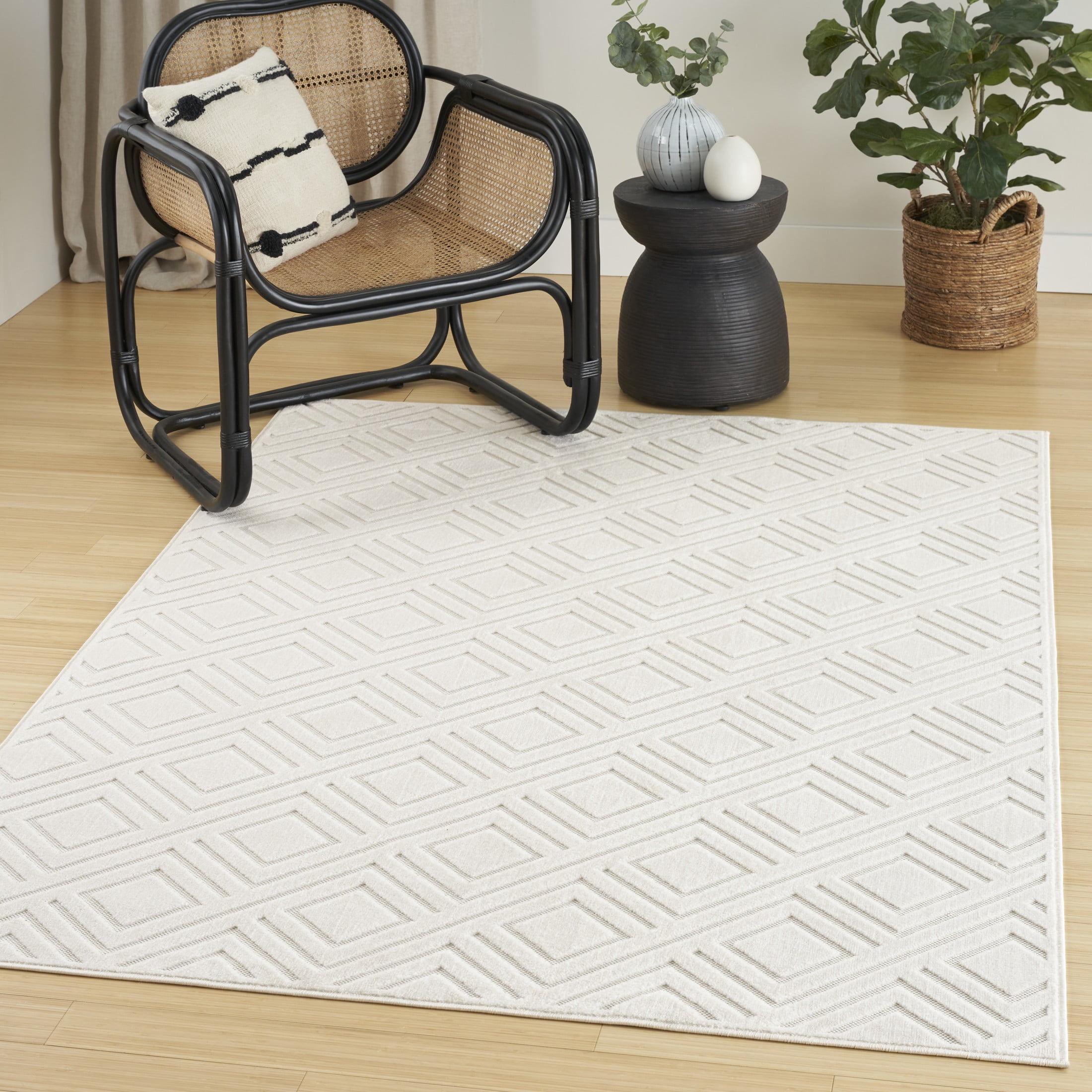Nourison Care Free 3'11" x 5'11" Ivory Modern Indoor Rug