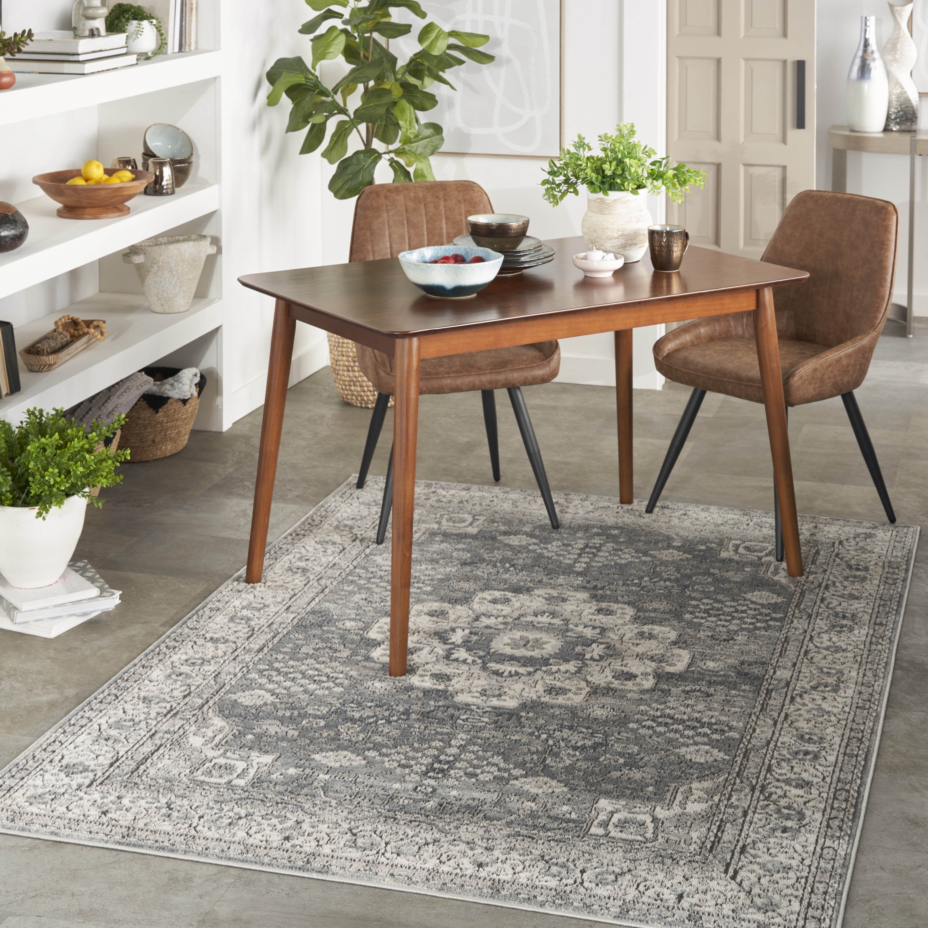 Handmade Rectangular Gray Synthetic 5' x 7' Area Rug