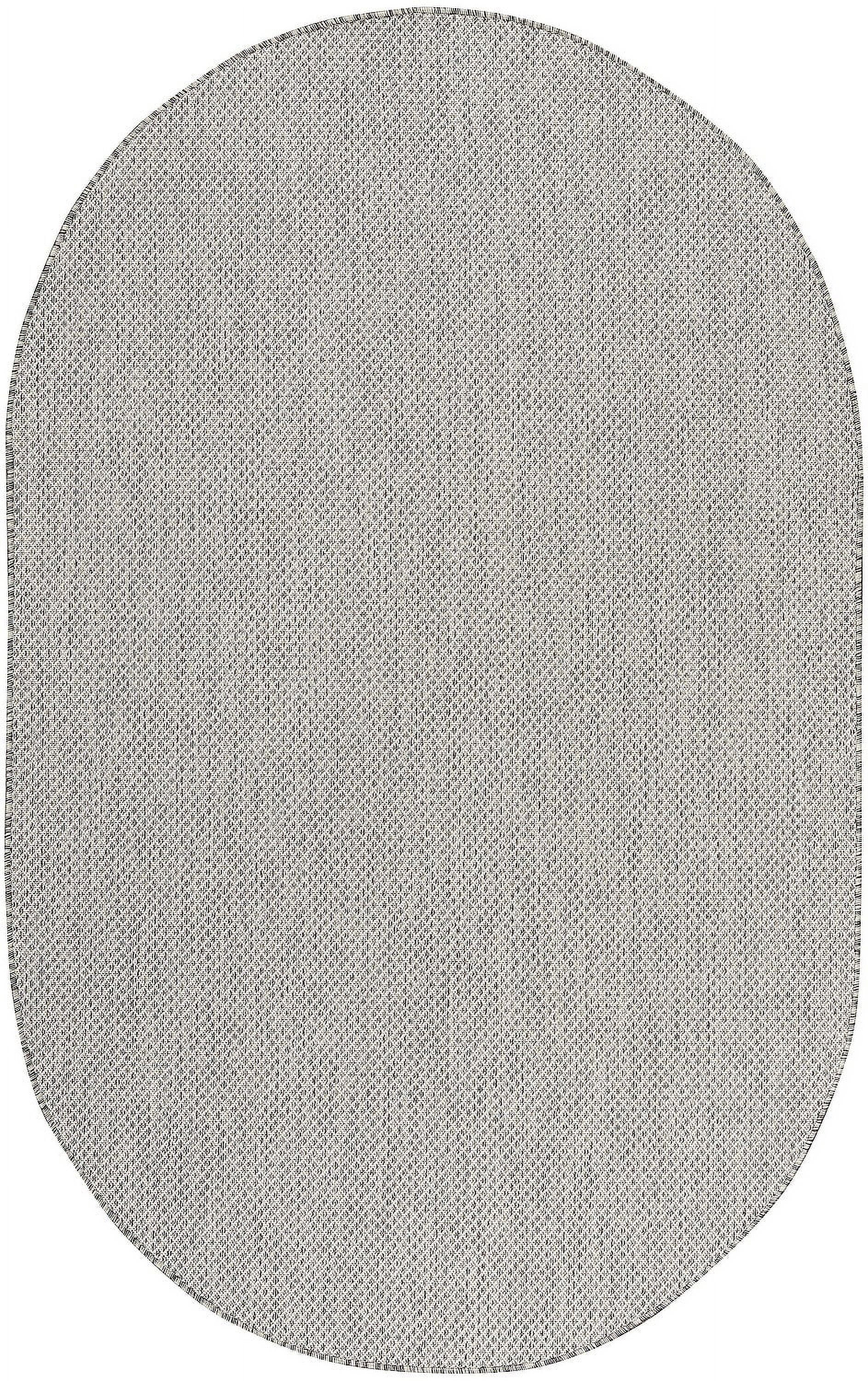 Courtyard Geometric Ivory Silver 5' x 7' Oval Synthetic Rug