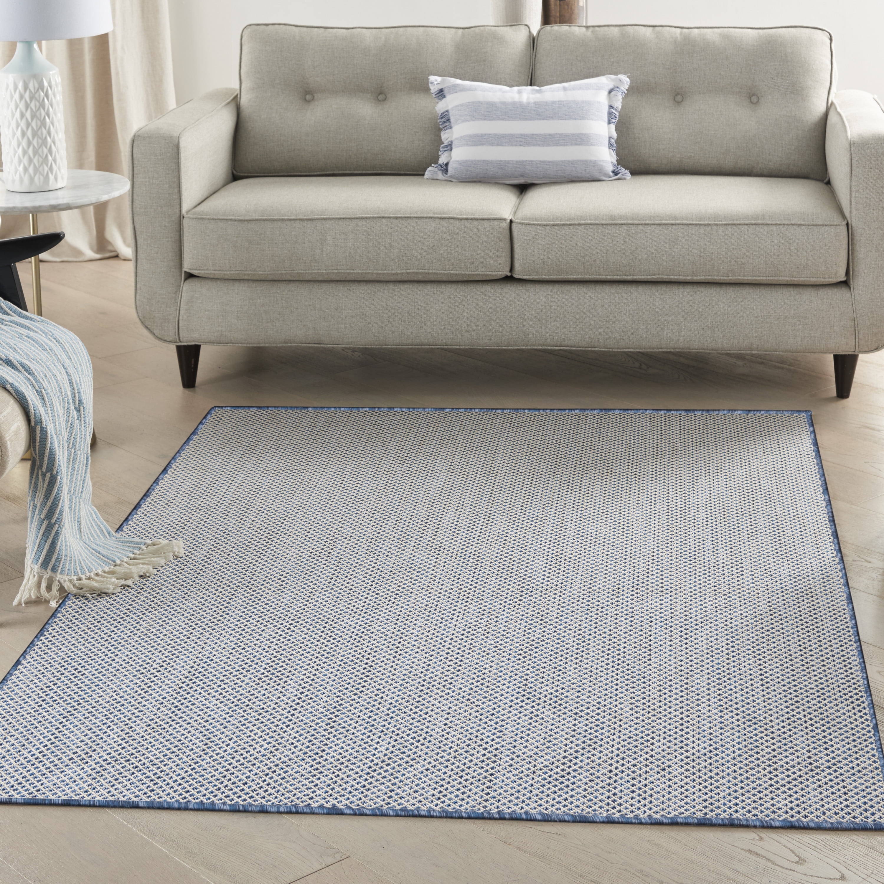 Ivory Blue Geometric 6' x 9' Synthetic Easy-Care Area Rug