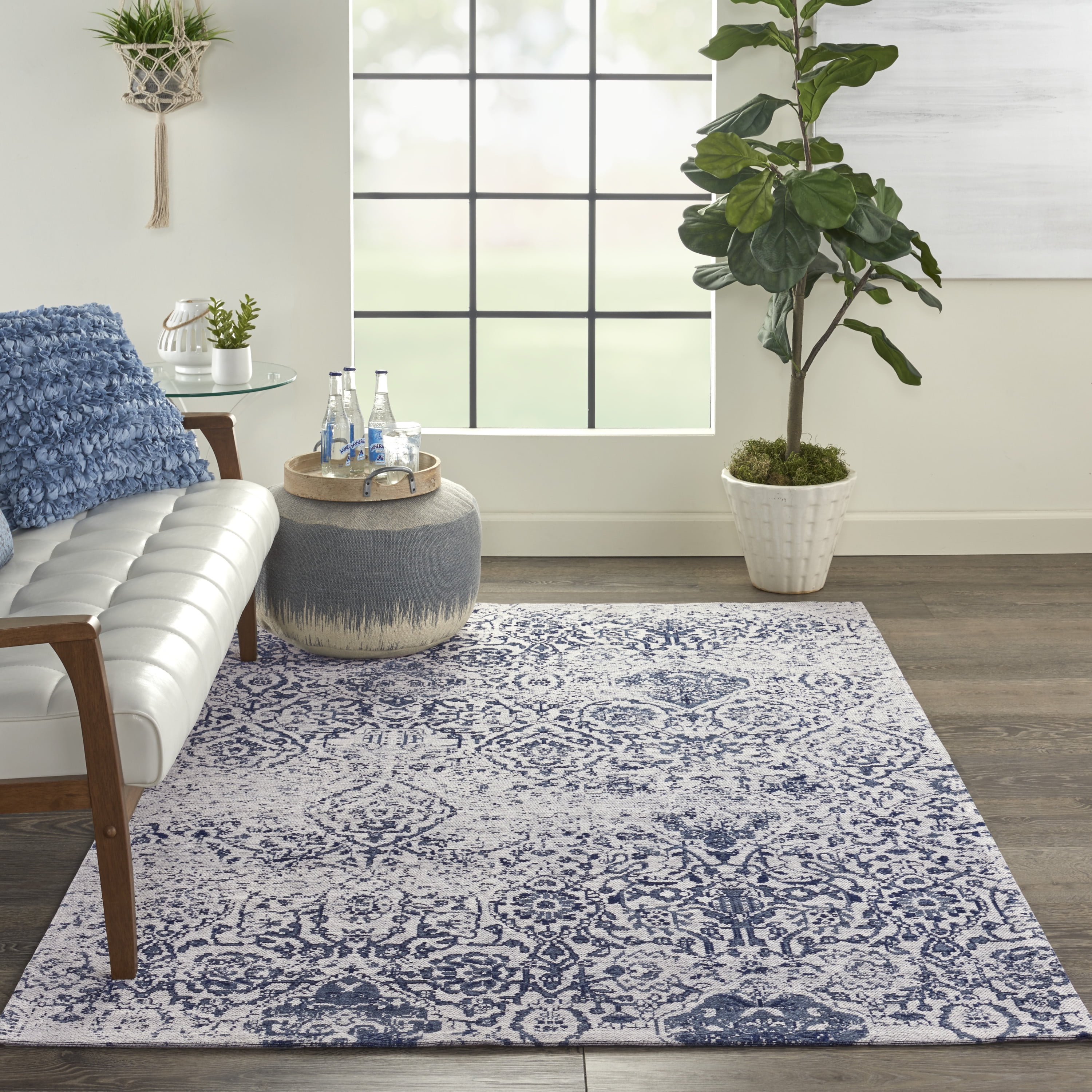 Ivory and Navy Medallion Synthetic 4' x 6' Area Rug