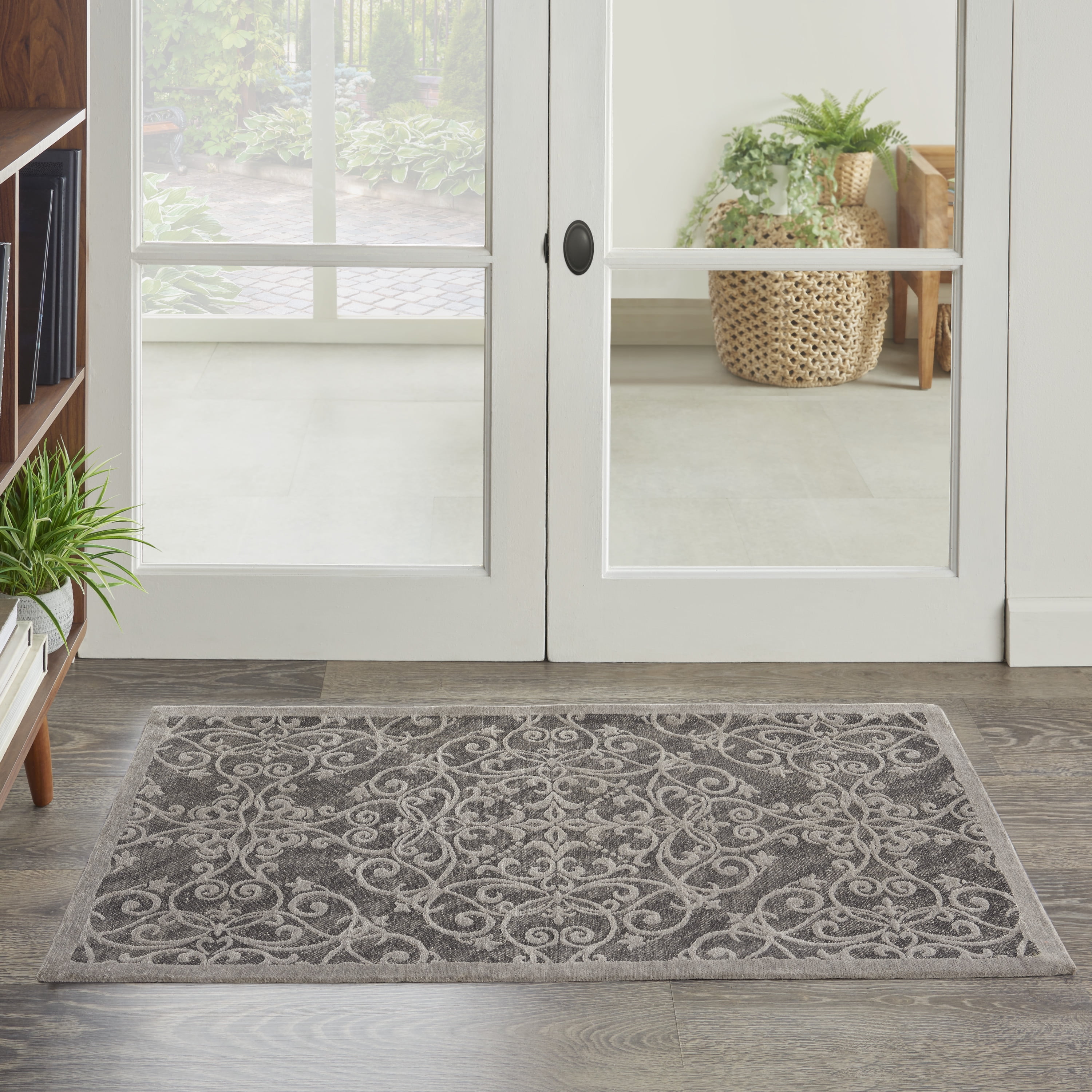 Gray Chenille and Wool Rectangular Area Rug 2'3" x 3'9"