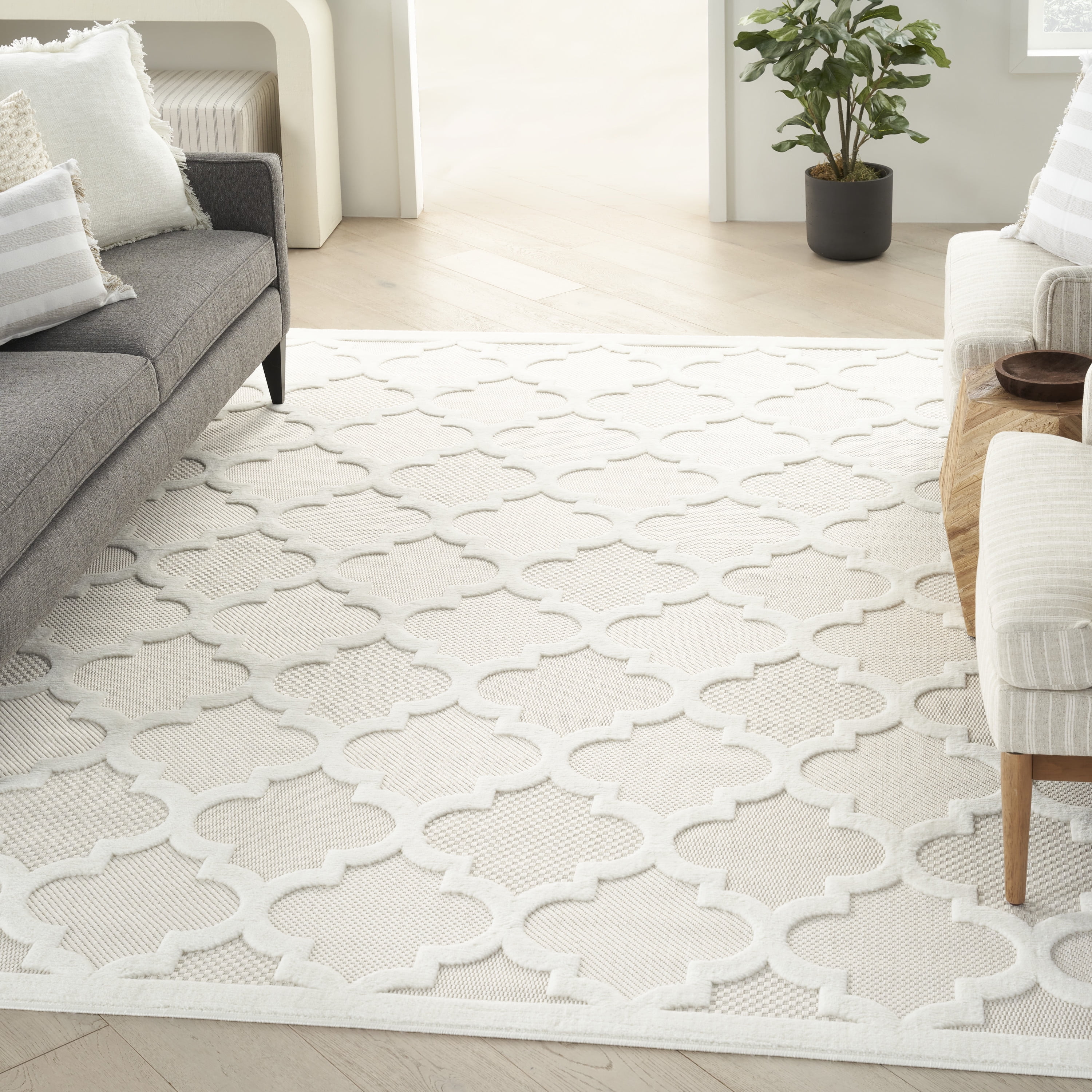 Nourison Easy Care 8' x 10' Ivory/White Indoor/Outdoor Rug