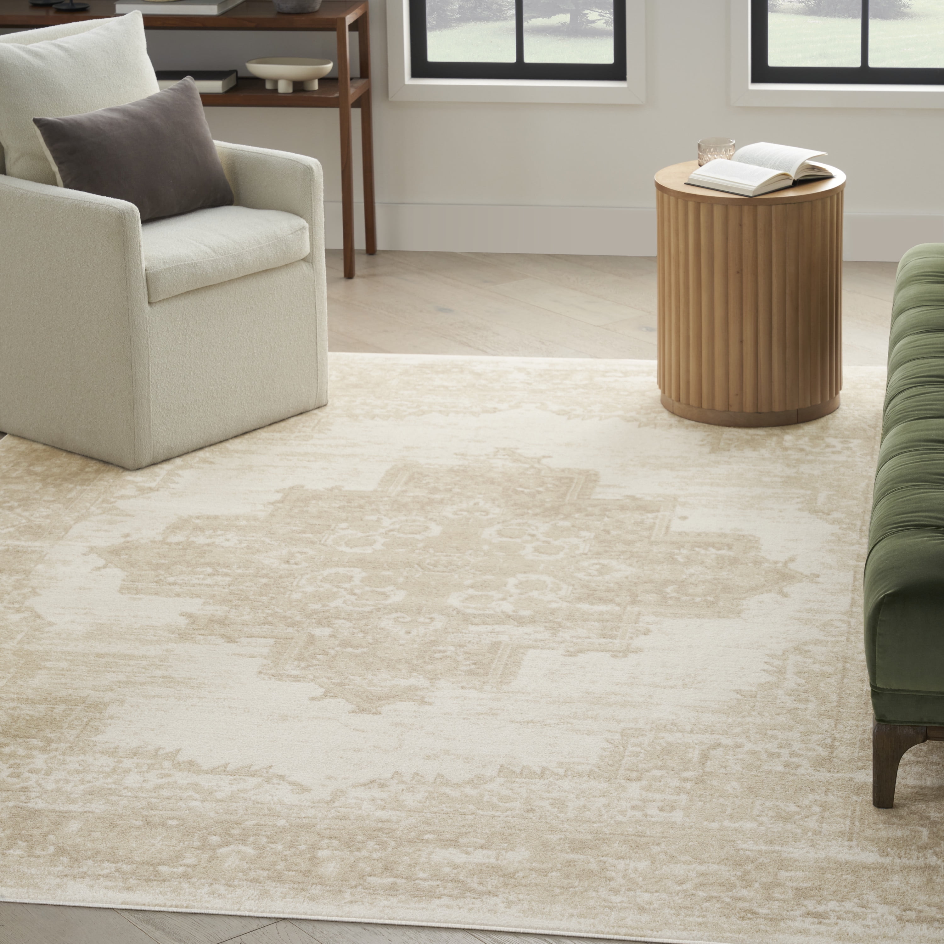 Ivory Beige 5'3" x 7'3" Vintage Medallion Area Rug