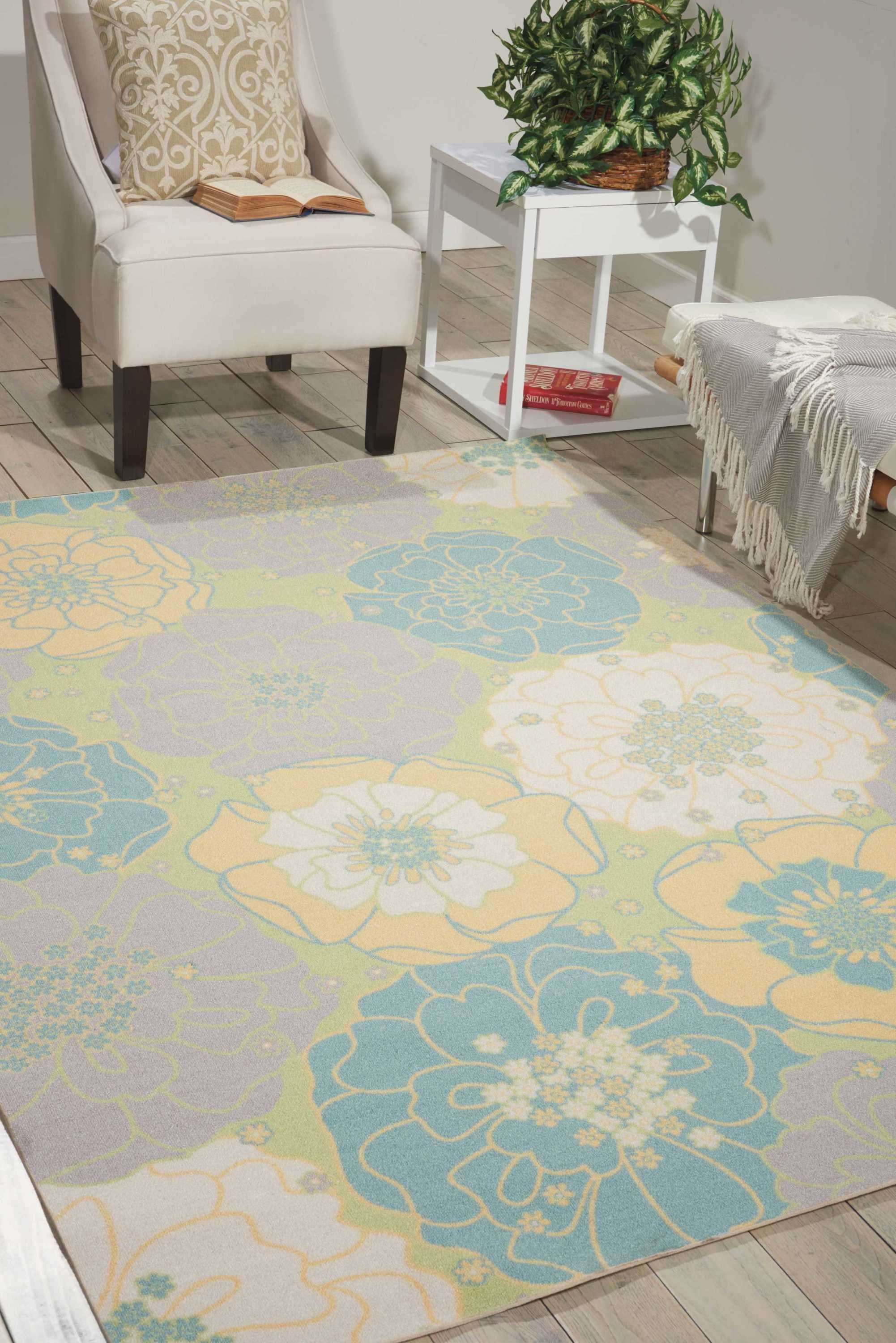 Blossoming Garden Green Floral Indoor/Outdoor Area Rug 7'9" x 10'10"