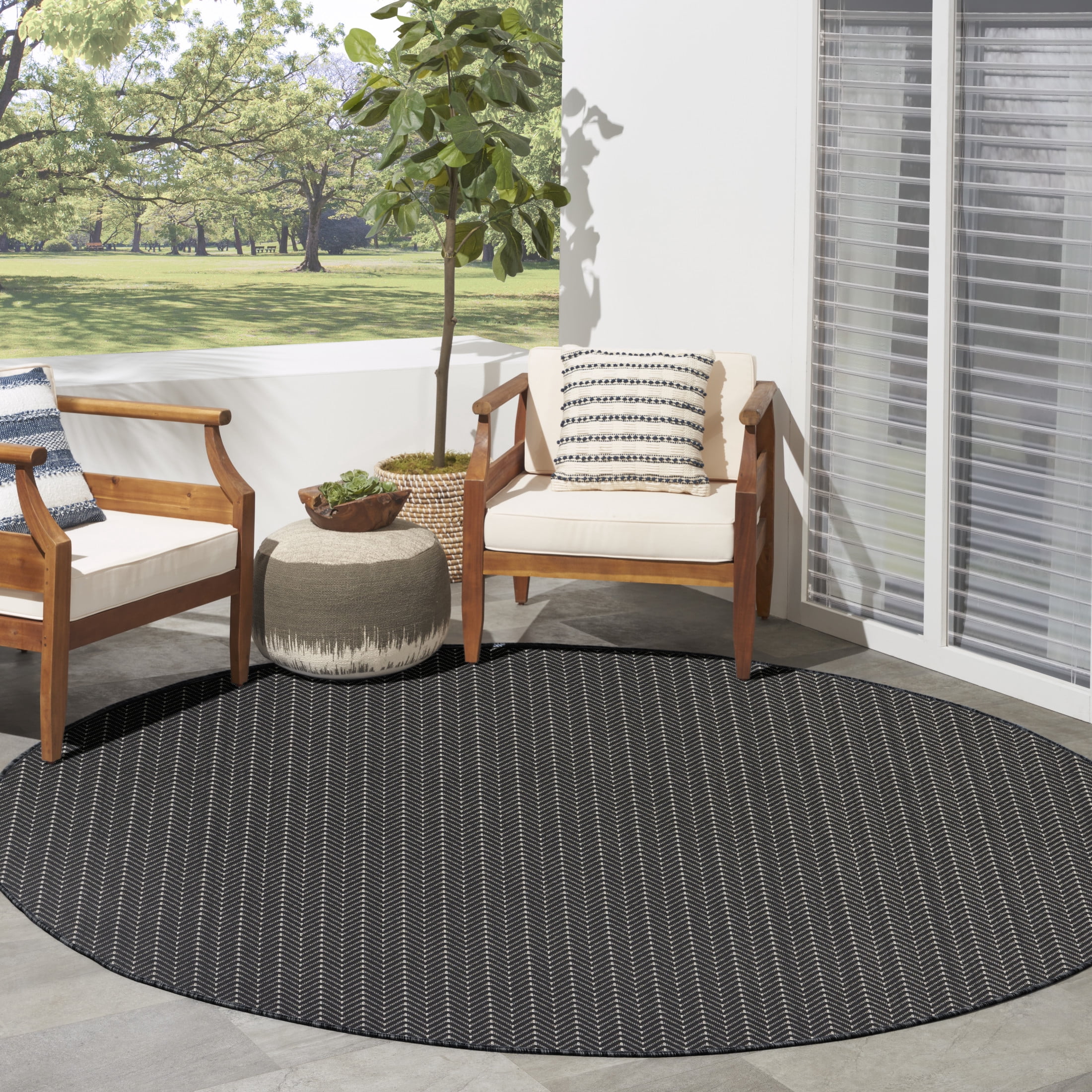 Nourison Horizon Indoor/Outdoor 5' x Round Black Modern Rug