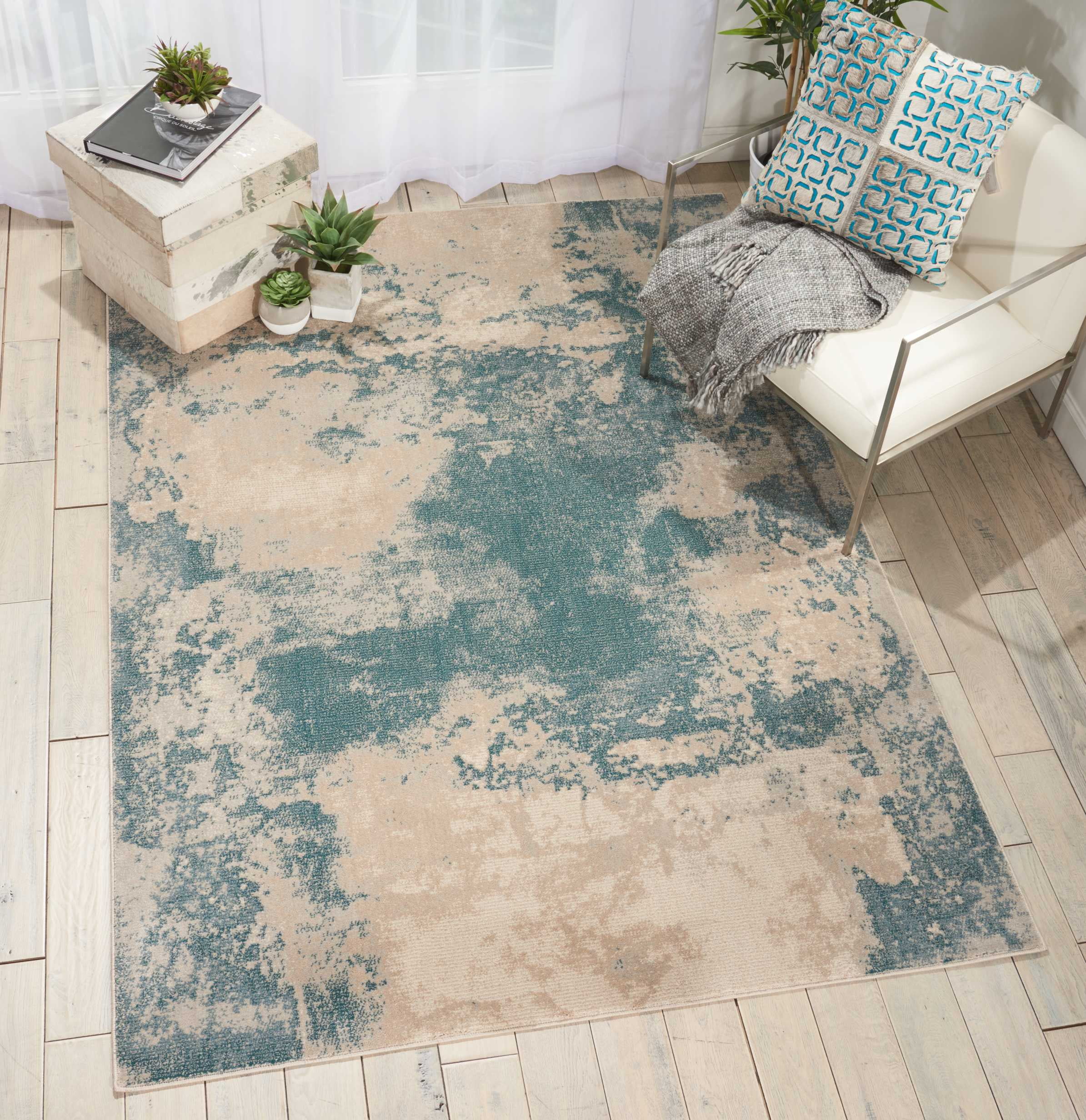 Maxell Ivory/Teal Abstract Ombre Synthetic Area Rug 7'10" x 10'6"