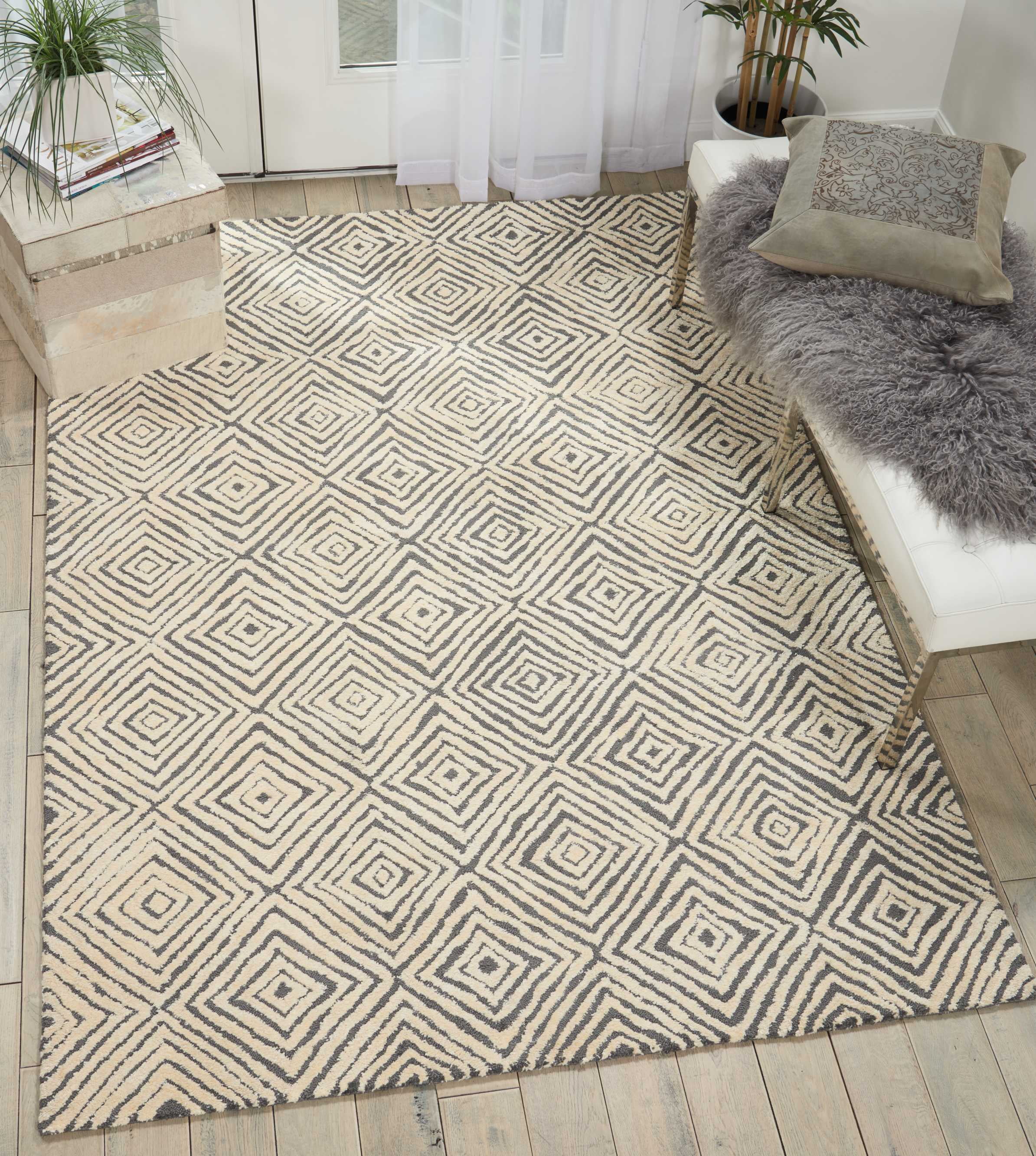 Nourison Modern Deco Modern Geometric Grey/Ivory 3'9" x 5'9" Area Rug, (4' x 6')