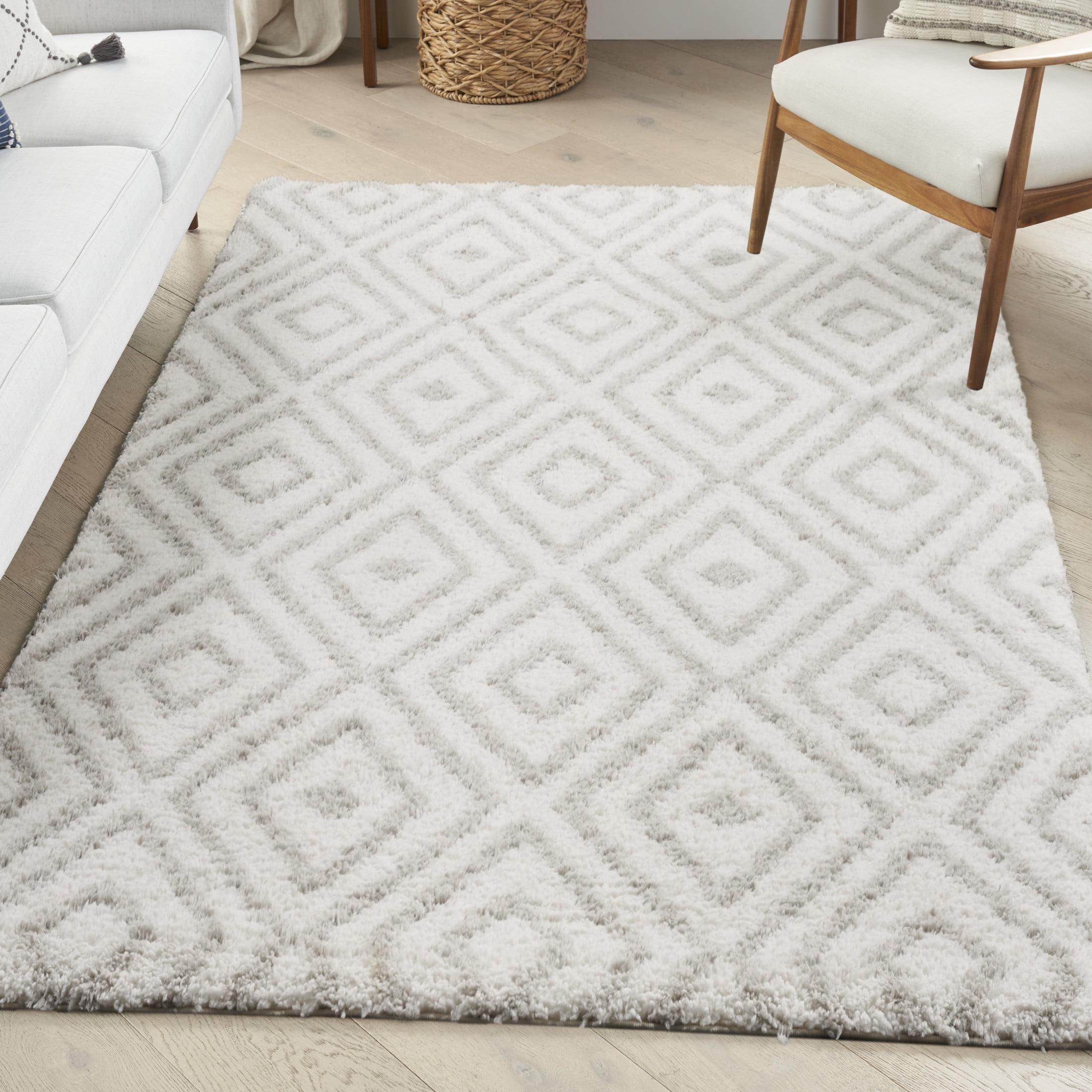 Nourison Modern Shag 5'3" x 7' Ivory Silver Modern Indoor Rug
