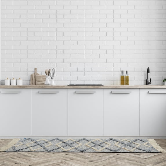 Nourison Rockford Runner Contemporary Fabric Indoor Kitchen Mat in Light Gray