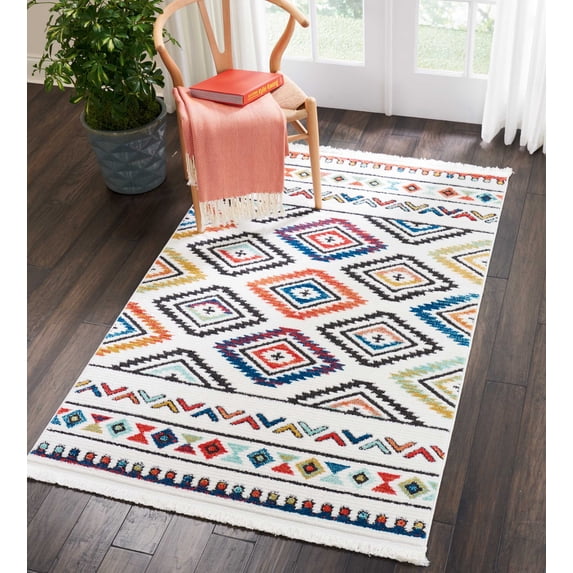 Nourison Tribal Decor Tribal White 3'11" x 6'2" Area Rug, (4x6)