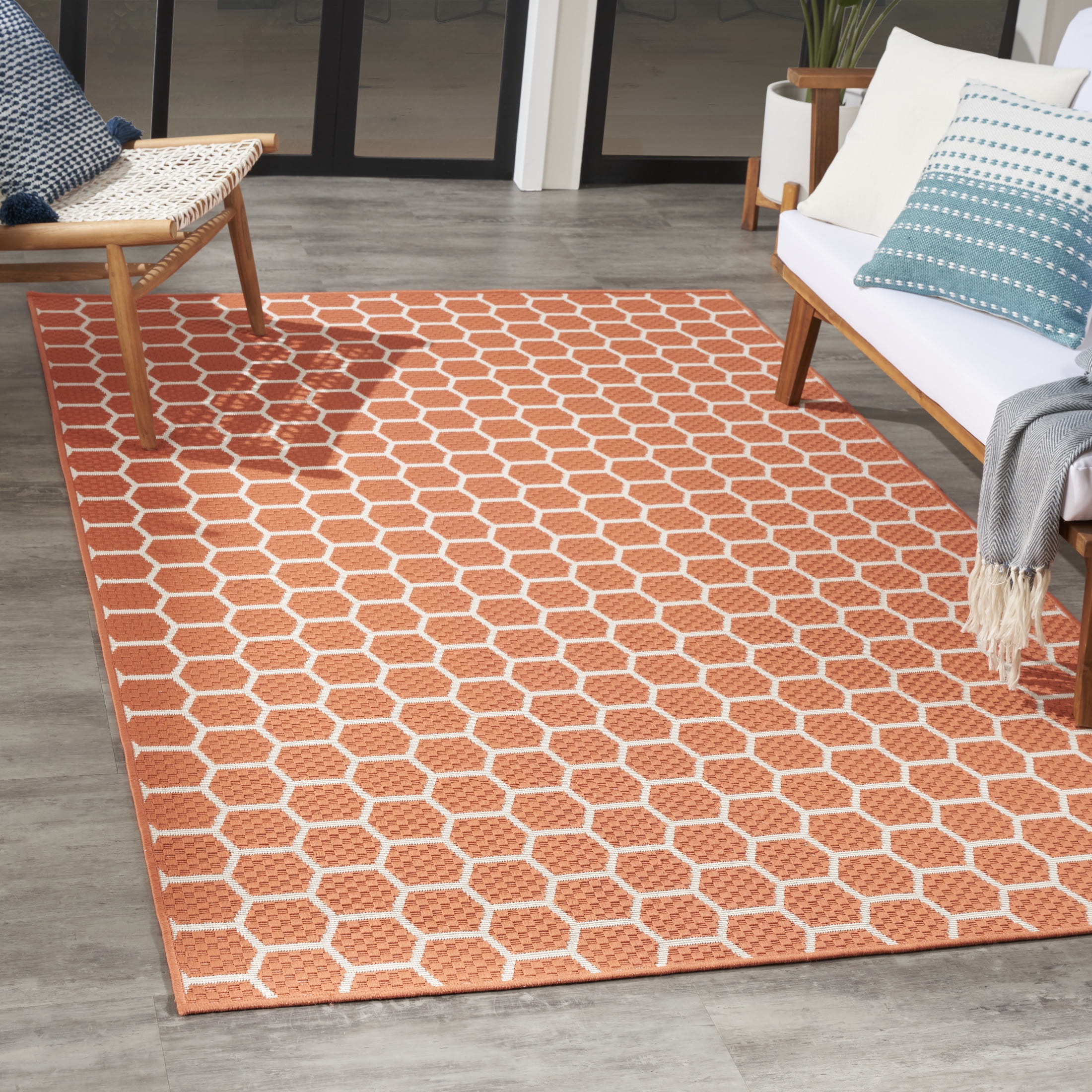 Coral Geometric Reversible Flat Woven 5' x 7' Rug