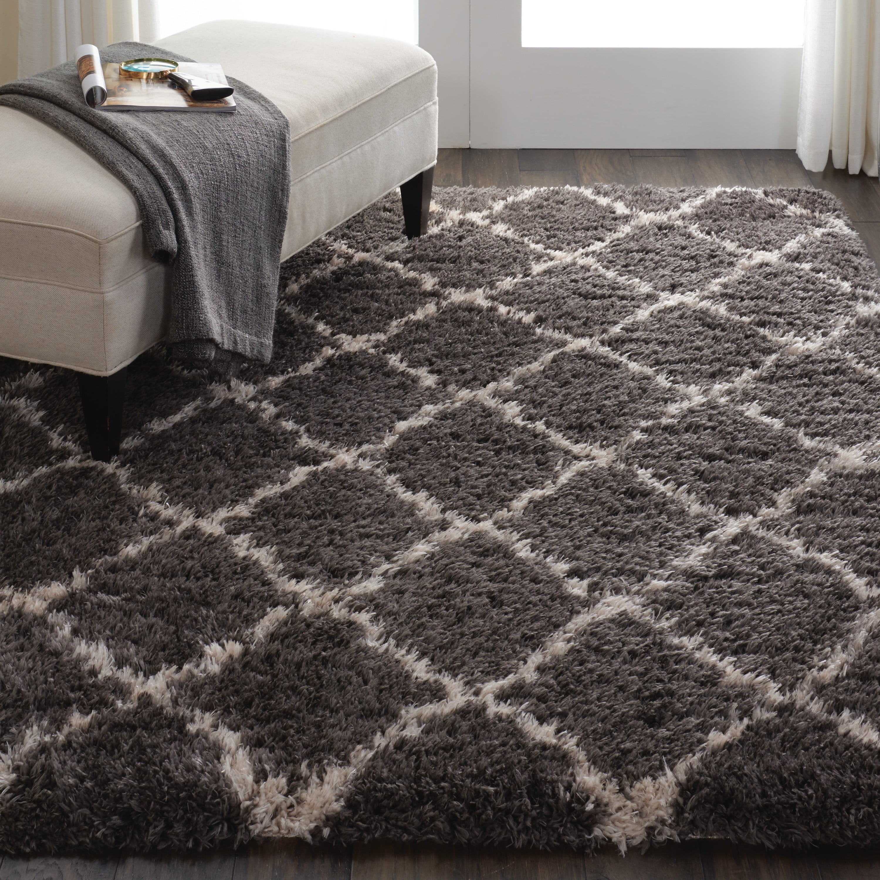 Charcoal and Beige 5' x 7' Hand-Knotted Shag Area Rug