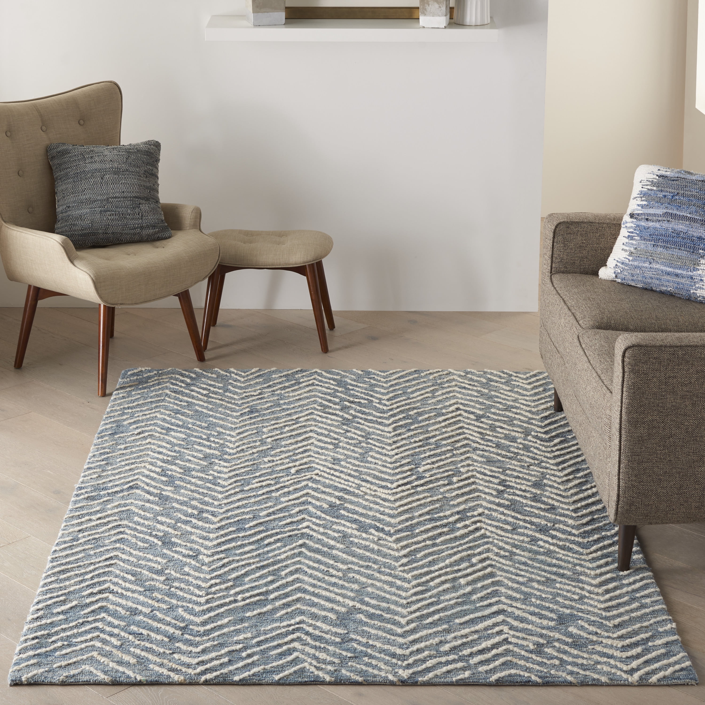 Indigo Ivory Chevron Hand-Tufted Wool 4' x 6' Area Rug