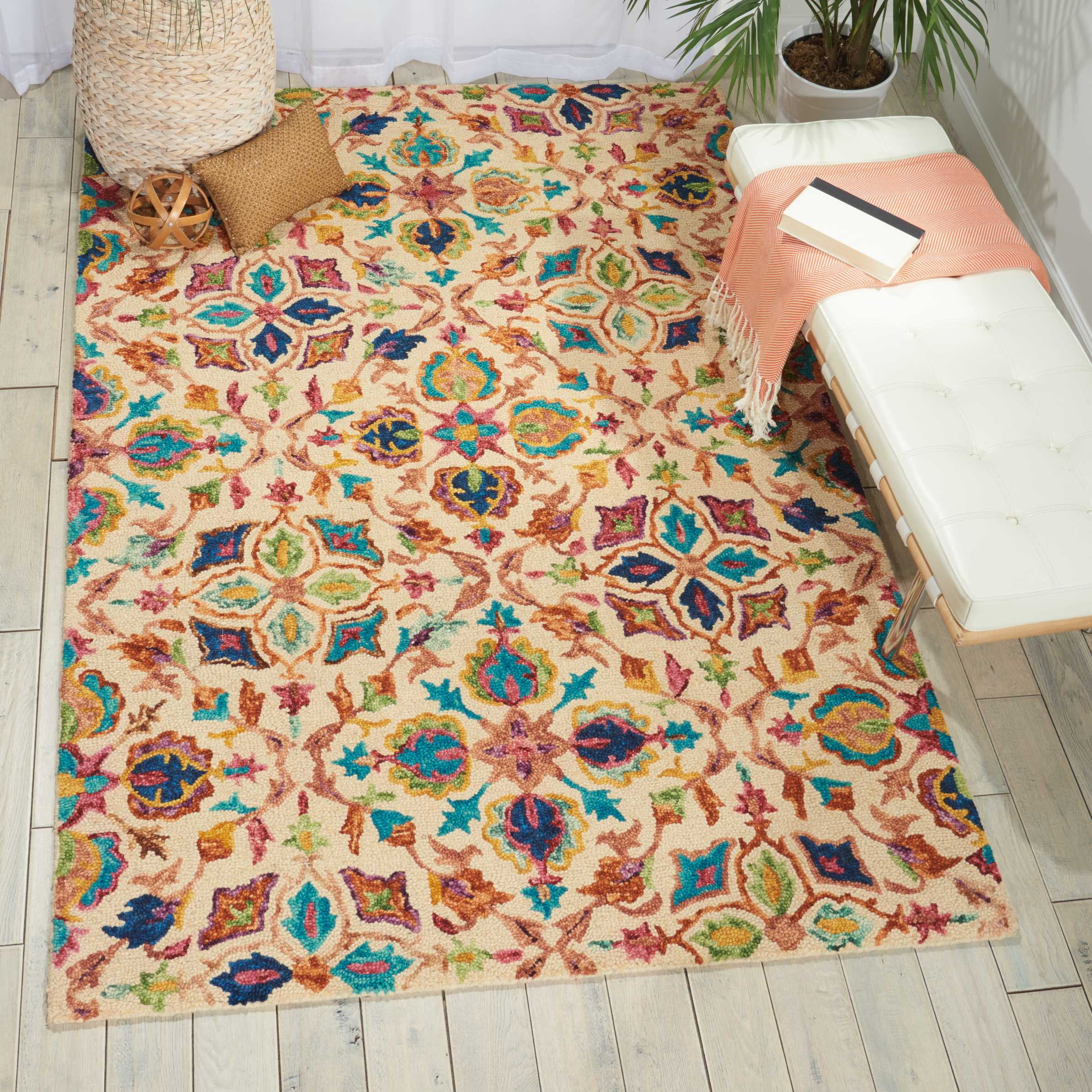 Ivory Hand-Tufted Wool 5' x 7' Area Rug