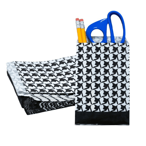 Novel Box 100 Pack Houndstooth Print 5x7" Paper Bags - Birthday, Gift, Party, Wedding Bags
