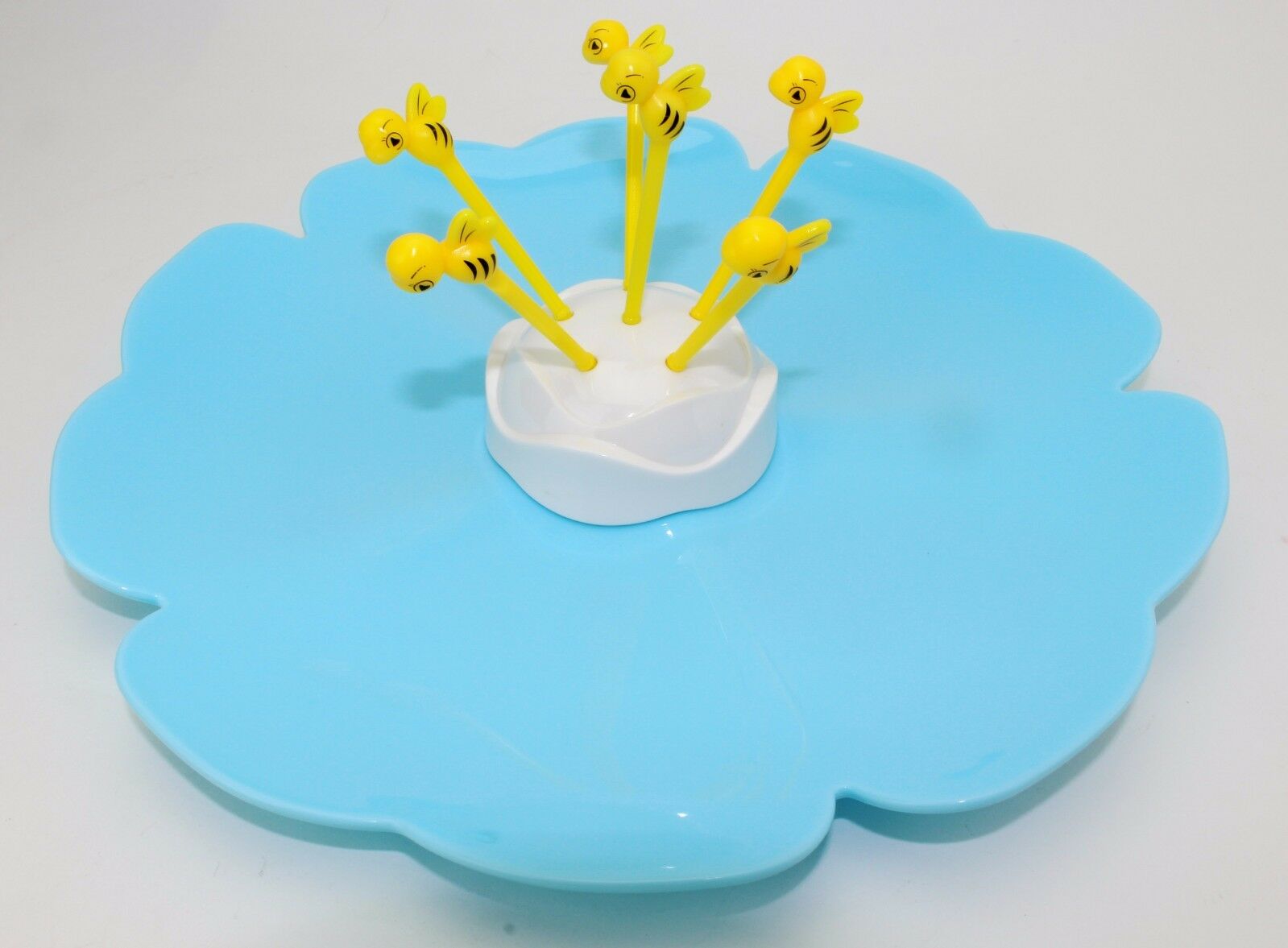 Novelty Design Yellow Bees Fruit Plate Tray Blue Cute Kitchen Utensil Dinnerware LS02084
